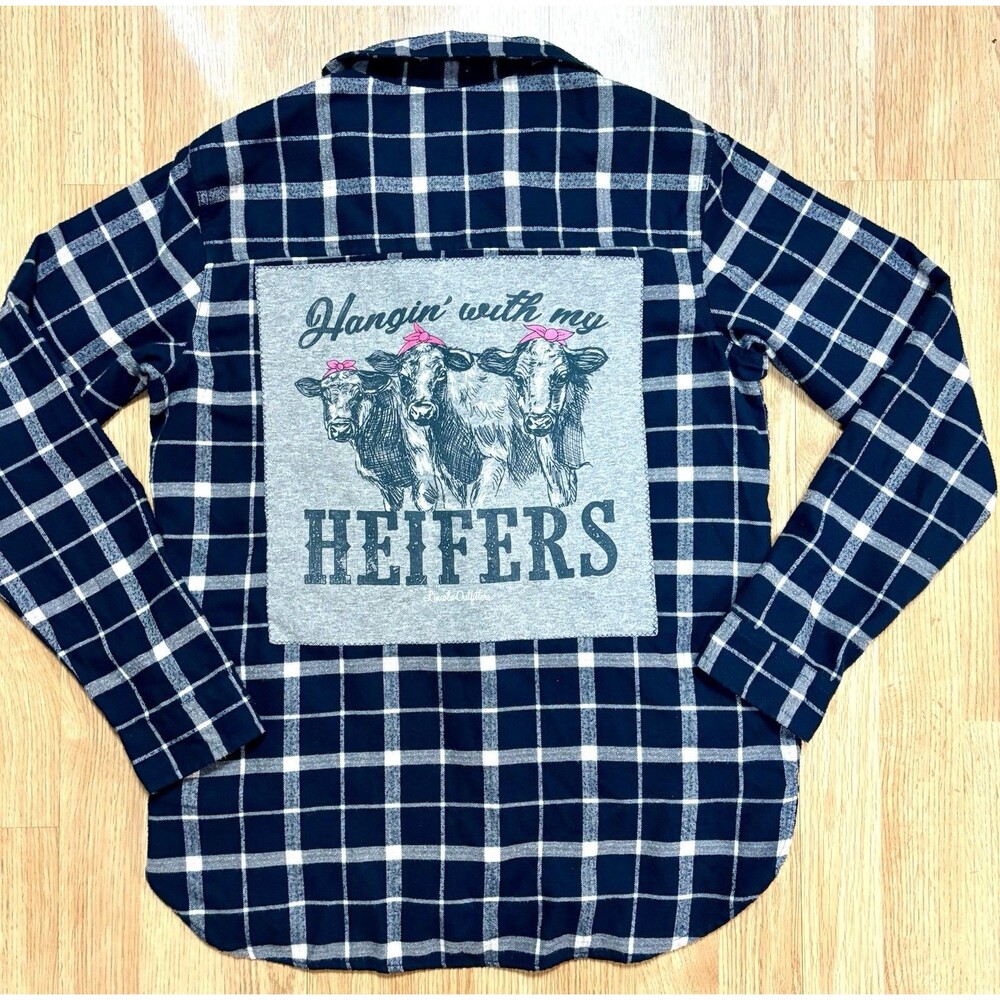 Hanging With My Heifers Flannel Navy White Button Down Shirt Women’s Size Medium